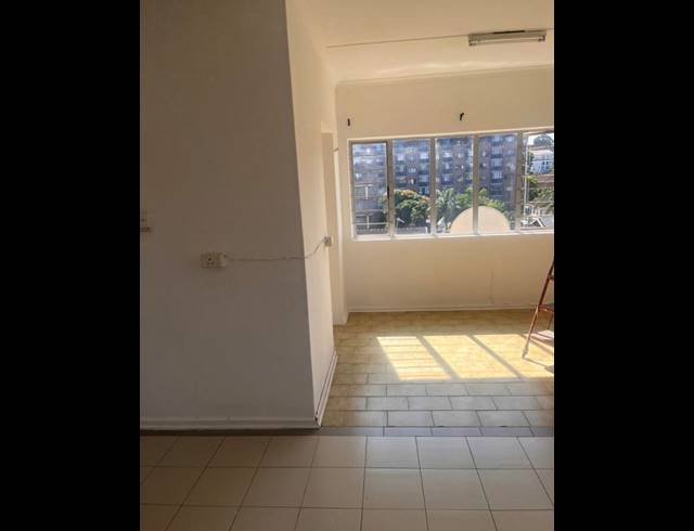 2 BEDROOM PROPERTY TO RENT IN OVERPORT